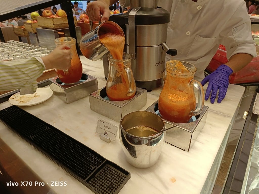 【台北吃到飽】美福彩匯下午茶15訪，回味美味的爐烤牛排、牛肉湯和NO1的甜點❤️