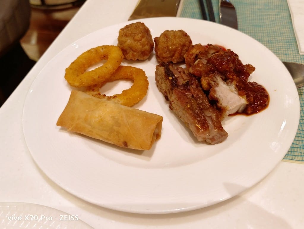【台北吃到飽】美福彩匯下午茶15訪，回味美味的爐烤牛排、牛肉湯和NO1的甜點❤️