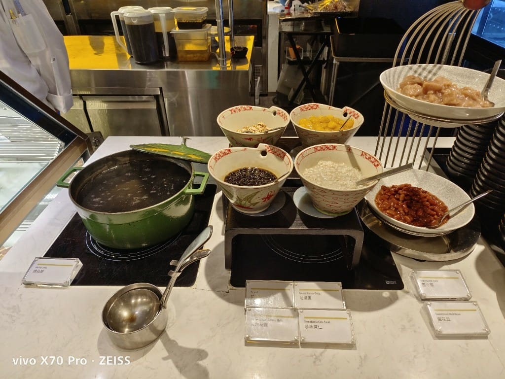 【台北吃到飽】艾美寒舍探索廚房，下午茶餐券買一送一（一人不到600）