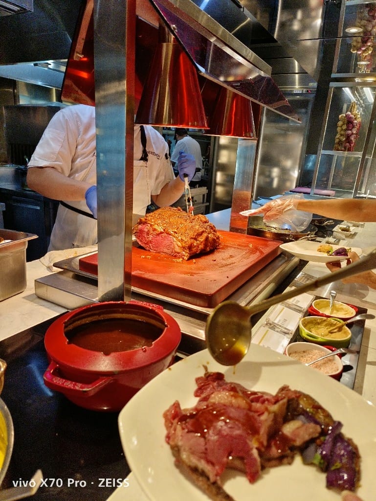 【台北吃到飽】艾美寒舍探索廚房，下午茶餐券買一送一（一人不到600）
