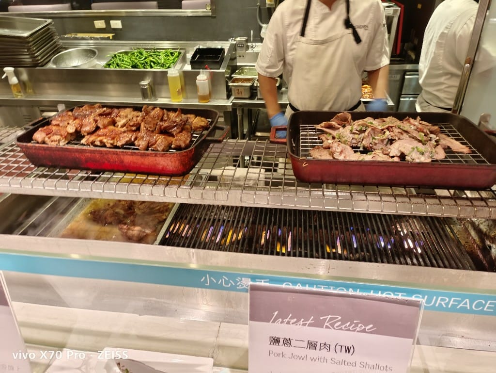 【台北吃到飽】艾美寒舍探索廚房，下午茶餐券買一送一（一人不到600）