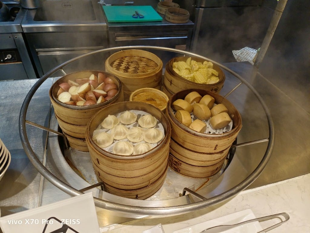 【台北吃到飽】艾美寒舍探索廚房，下午茶餐券買一送一（一人不到600）