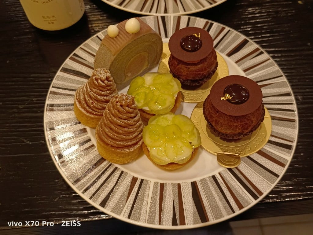【台北吃到飽】艾美寒舍探索廚房，下午茶餐券買一送一（一人不到600）