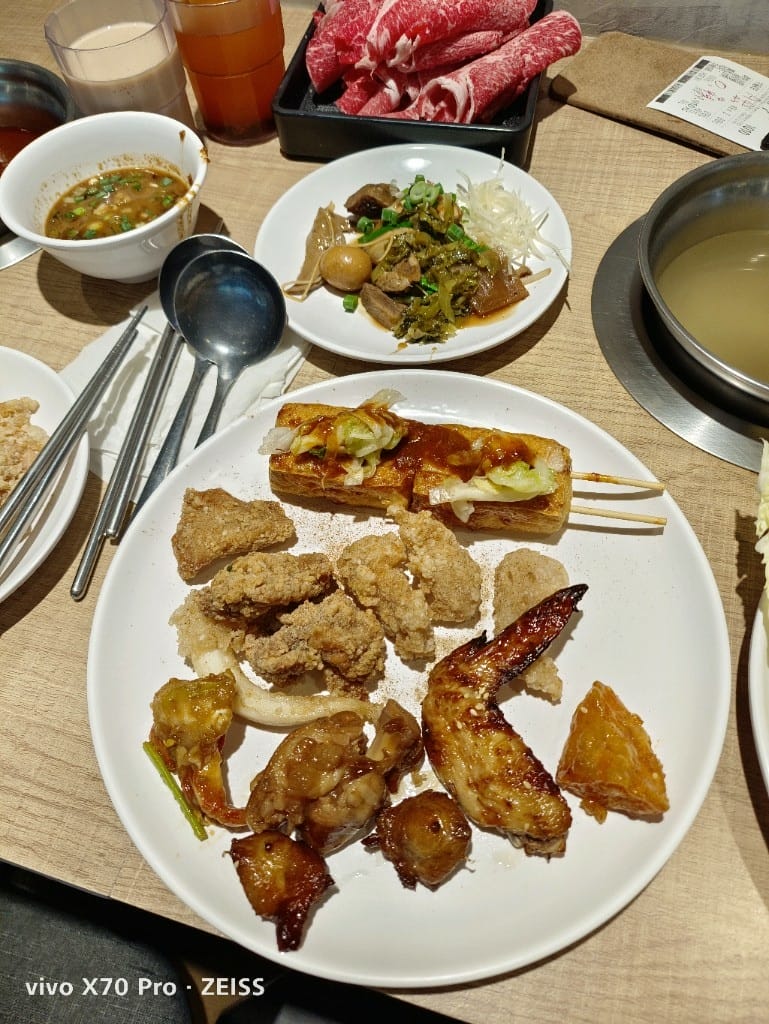 【板橋吃到飽】吉哆火鍋百匯，板橋最愛平價火鍋台灣小吃吃起來❤️