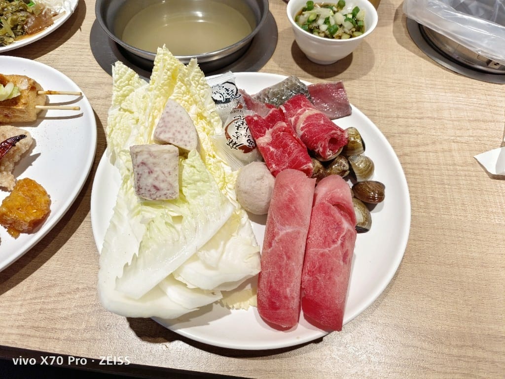 【板橋吃到飽】吉哆火鍋百匯，板橋最愛平價火鍋台灣小吃吃起來❤️