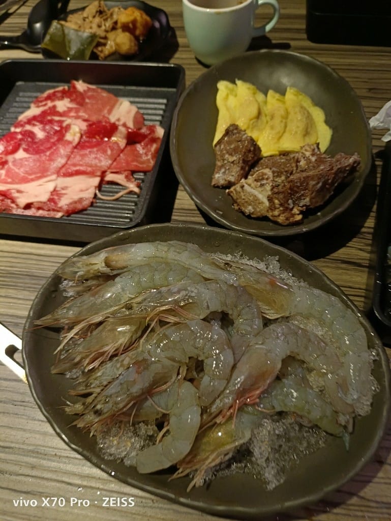 【台北吃到飽】狂野麻神麻辣火鍋，有現煎牛排的麻辣鍋吃到飽耶！