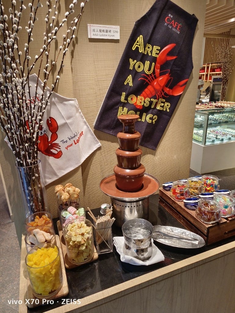 【台北吃到飽】香格里拉遠企CAFE平日午餐，秋蟹季開跑囉！20220923
