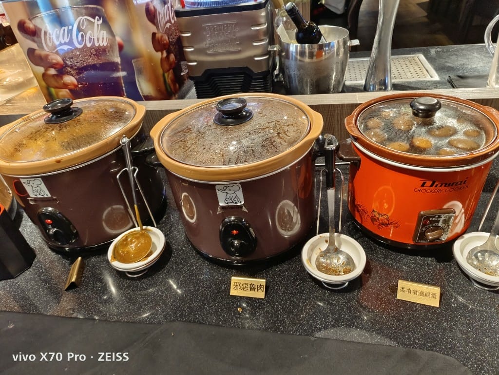 【台北吃到飽】狂野麻神麻辣火鍋，有現煎牛排的麻辣鍋吃到飽耶！