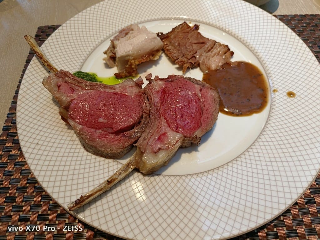 【台北吃到飽】香格里拉遠企CAFE平日午餐，秋蟹季開跑囉！20220923