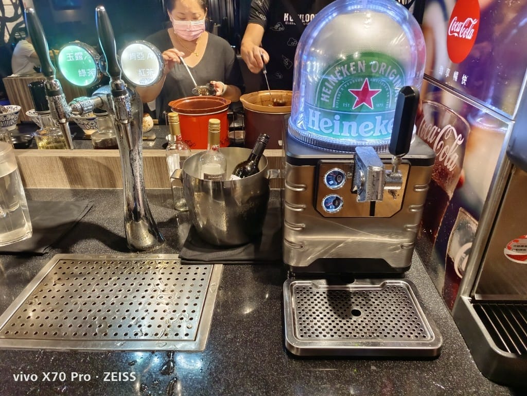 【台北吃到飽】狂野麻神麻辣火鍋，有現煎牛排的麻辣鍋吃到飽耶！