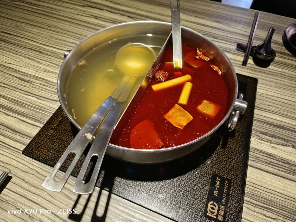 【台北吃到飽】狂野麻神麻辣火鍋，有現煎牛排的麻辣鍋吃到飽耶！