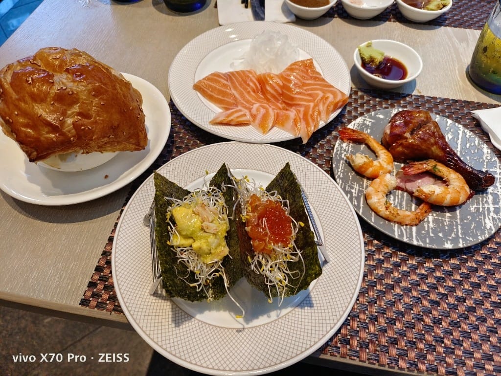 【台北吃到飽】香格里拉遠企CAFE平日午餐，秋蟹季開跑囉！20220923