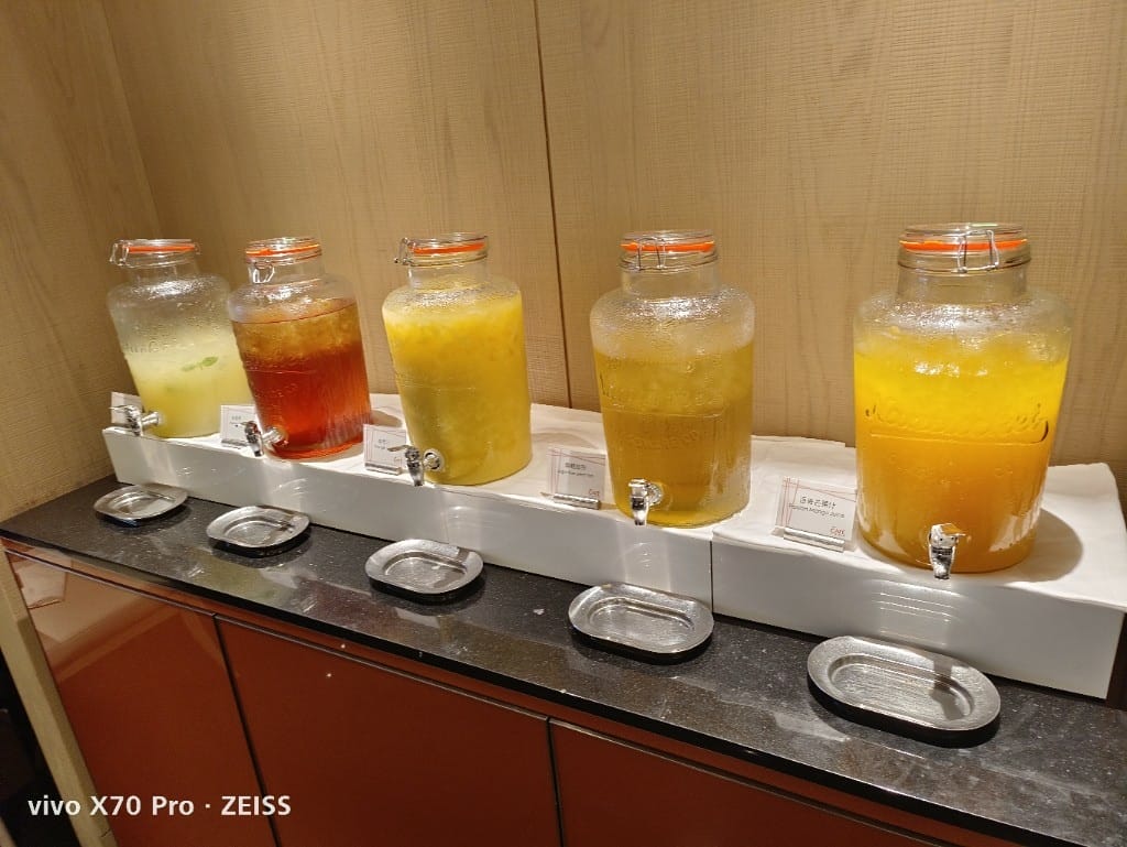【台北吃到飽】香格里拉遠企CAFE平日午餐，秋蟹季開跑囉！20220923
