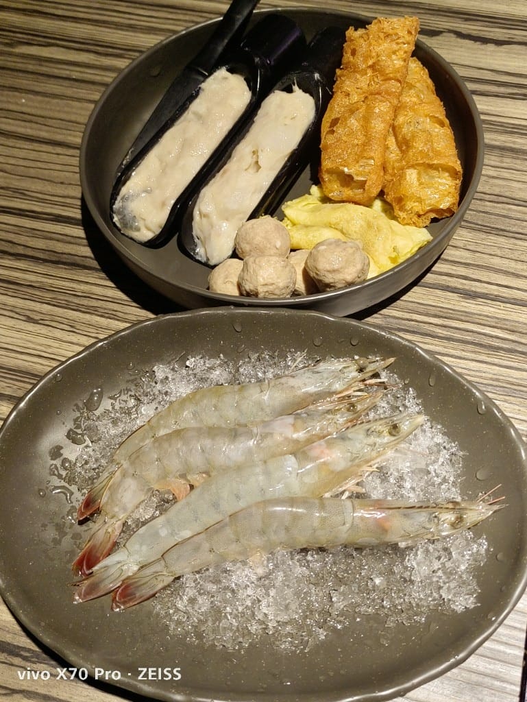 【台北吃到飽】狂野麻神麻辣火鍋，有現煎牛排的麻辣鍋吃到飽耶！