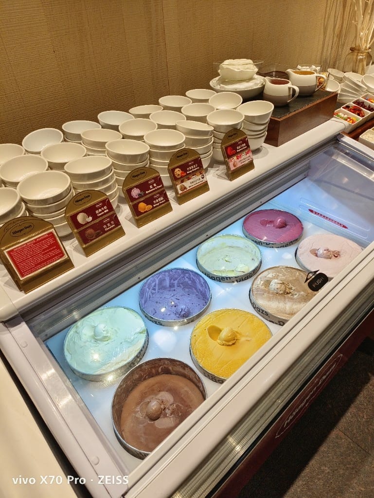 【台北吃到飽】香格里拉遠企CAFE平日午餐，秋蟹季開跑囉！20220923
