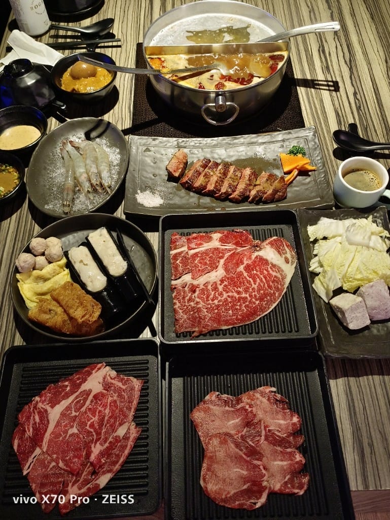【台北吃到飽】狂野麻神麻辣火鍋，有現煎牛排的麻辣鍋吃到飽耶！