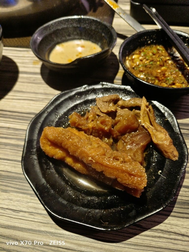 【台北吃到飽】狂野麻神麻辣火鍋，有現煎牛排的麻辣鍋吃到飽耶！