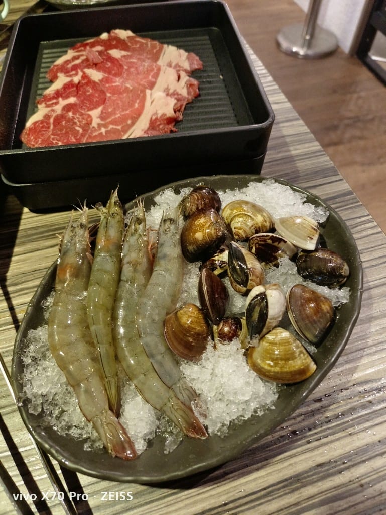 【台北吃到飽】狂野麻神麻辣火鍋，有現煎牛排的麻辣鍋吃到飽耶！