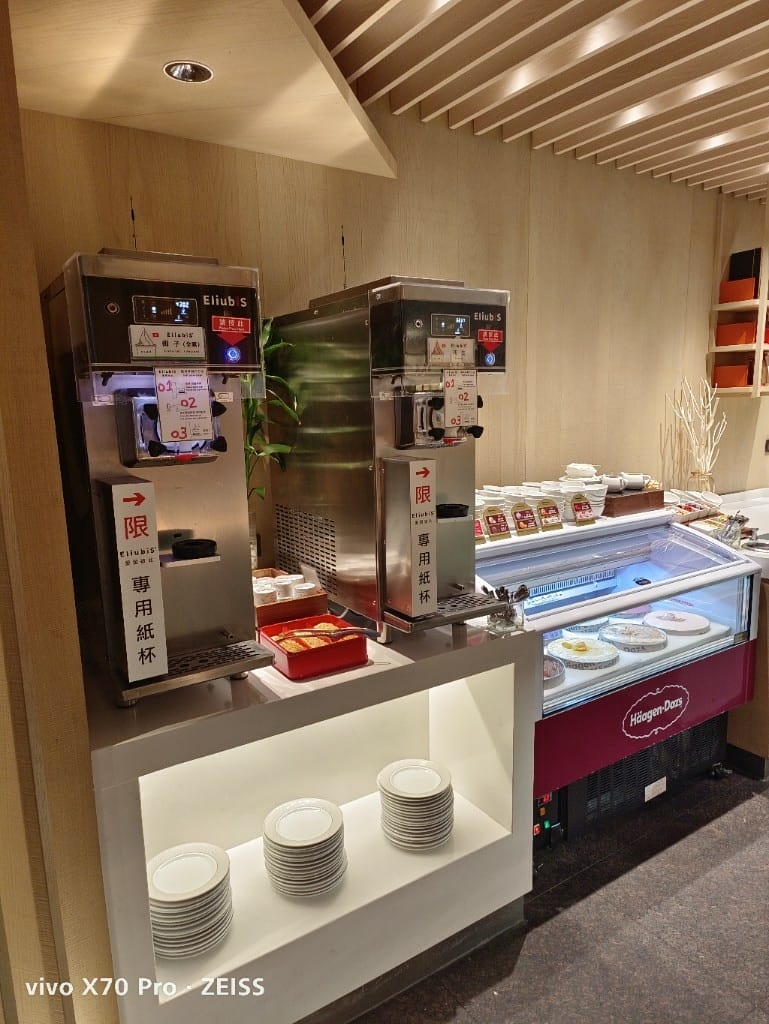 【台北吃到飽】香格里拉遠企CAFE平日午餐，秋蟹季開跑囉！20220923