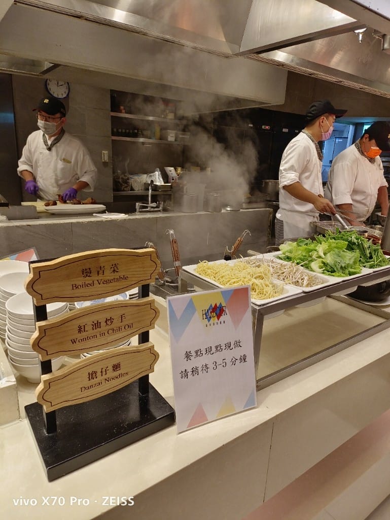 【桃園吃到飽】漢來海港餐廳 桃園店，平日午餐玉約饗樂買一送一！