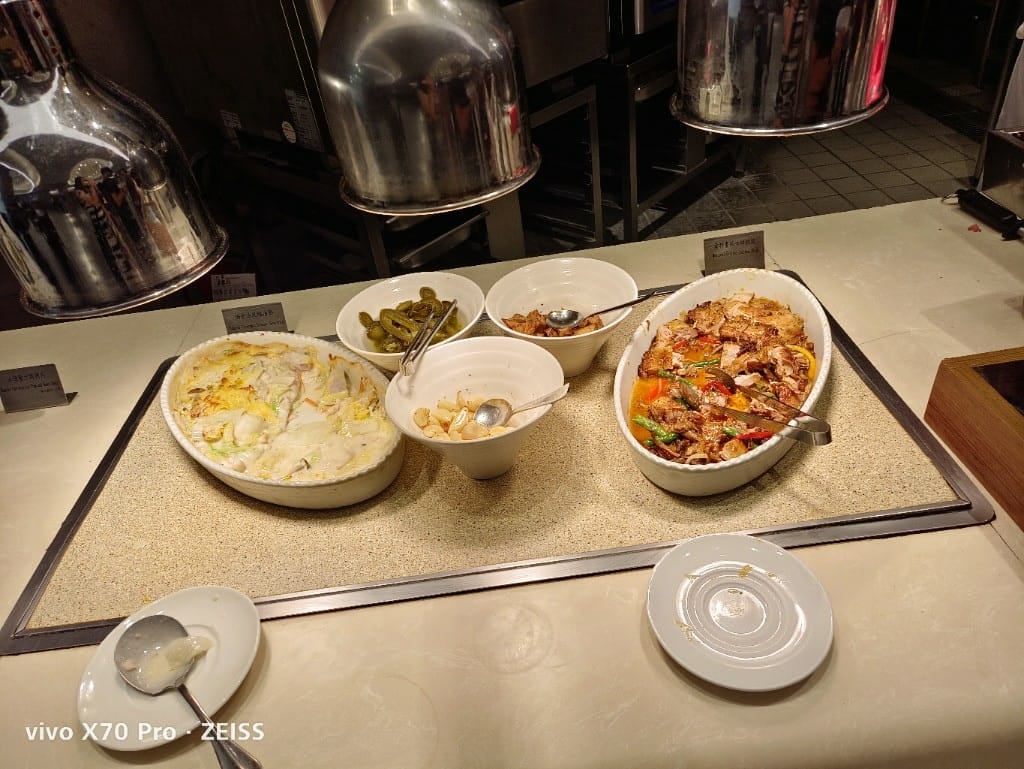 【桃園吃到飽】漢來海港餐廳 桃園店，平日午餐玉約饗樂買一送一！