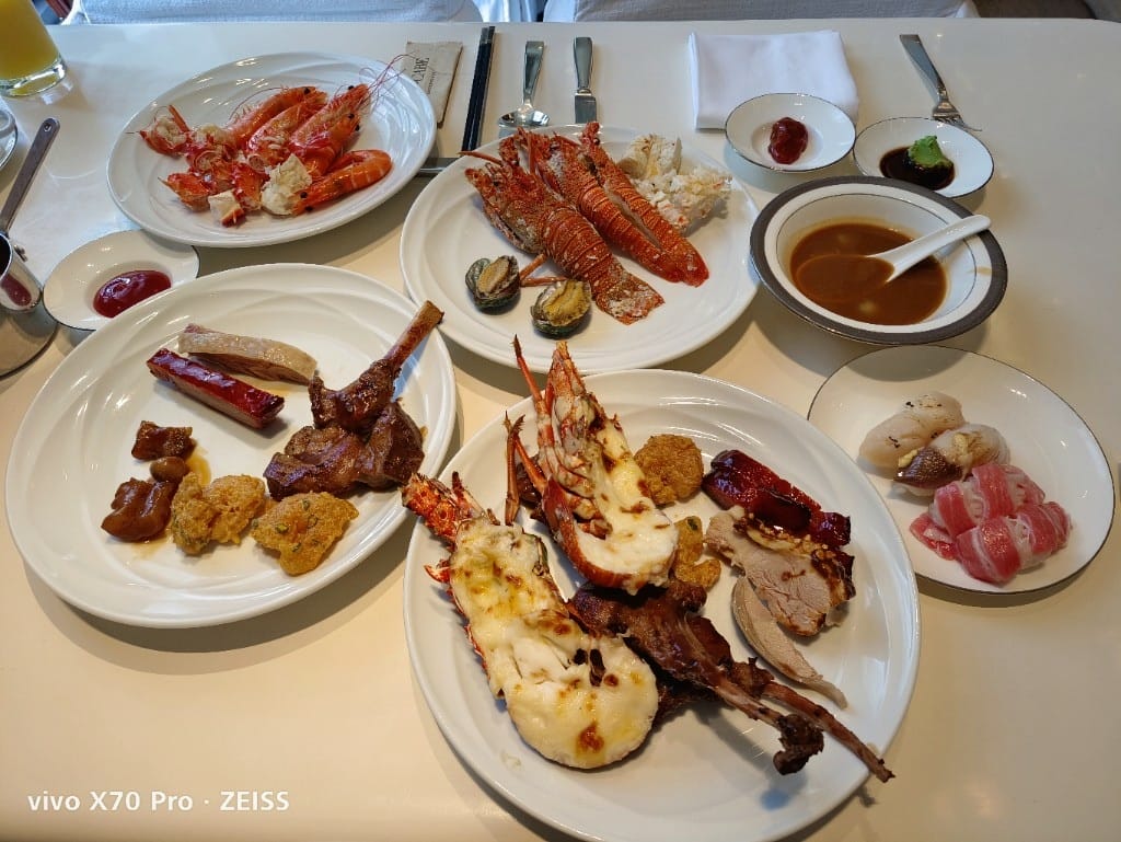 【台北吃到飽】東方文華酒店CAFÉ 4訪，2022最難訂位的飯店Buffet，頂級海鮮通通都有！！！