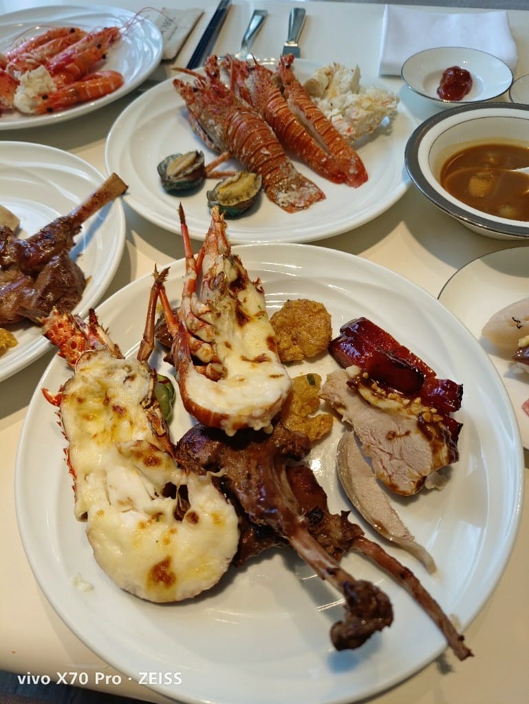 【台北吃到飽】東方文華酒店CAFÉ 4訪，2022最難訂位的飯店Buffet，頂級海鮮通通都有！！！