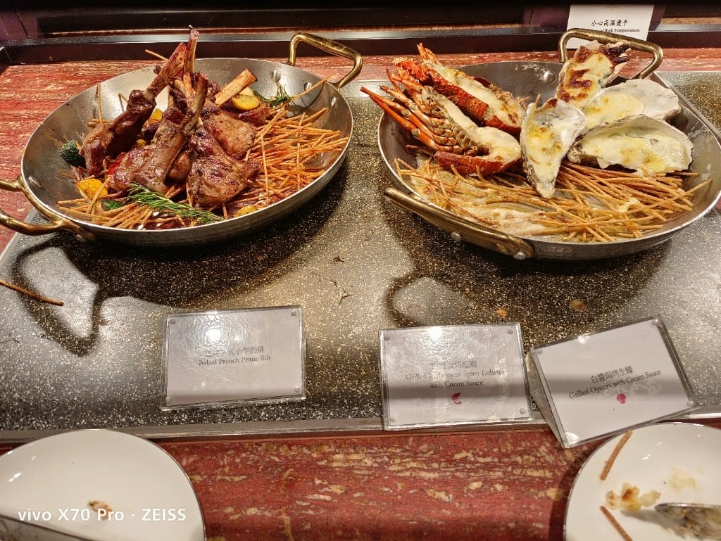 【台北吃到飽】東方文華酒店CAFÉ 4訪，2022最難訂位的飯店Buffet，頂級海鮮通通都有！！！