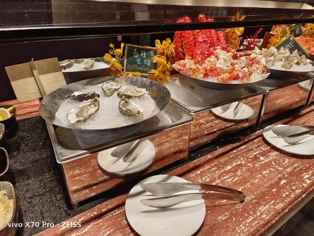 【台北吃到飽】東方文華酒店CAFÉ 4訪，2022最難訂位的飯店Buffet，頂級海鮮通通都有！！！