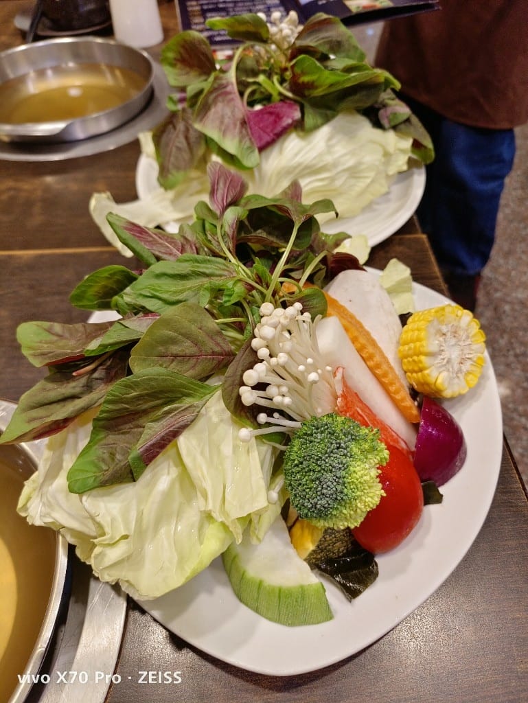 【新莊美食】 喜園火鍋新莊幸福店，食材新鮮又美味的火鍋店