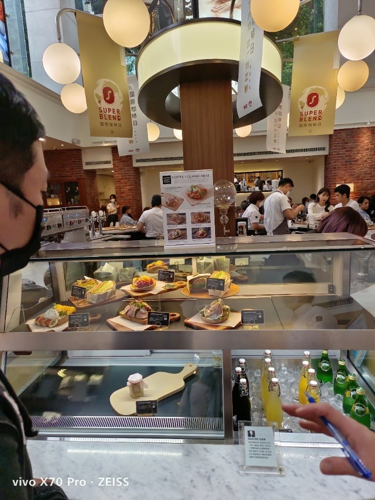 【台灣25間最佳咖啡館】COFFEE LOVER’s PLANET，週末一位難求咖啡館！