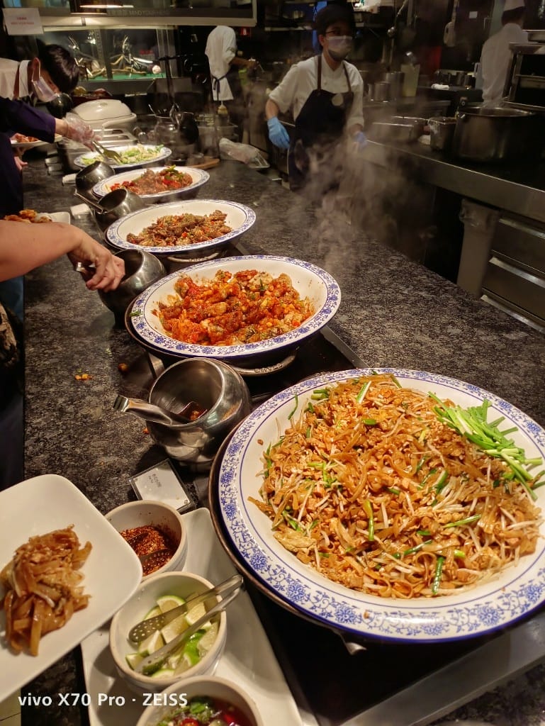 【台北吃到飽】喜來登12廚下午餐，JCB買一送一