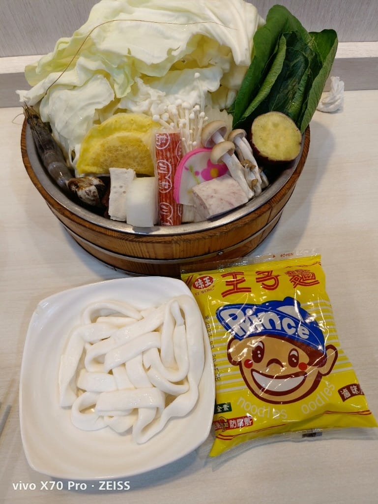 【新莊美食】 沐也日式涮涮鍋，排隊名店提，食材新鮮又平價！