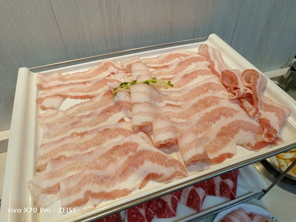 【新莊美食】 沐也日式涮涮鍋，排隊名店提，食材新鮮又平價！