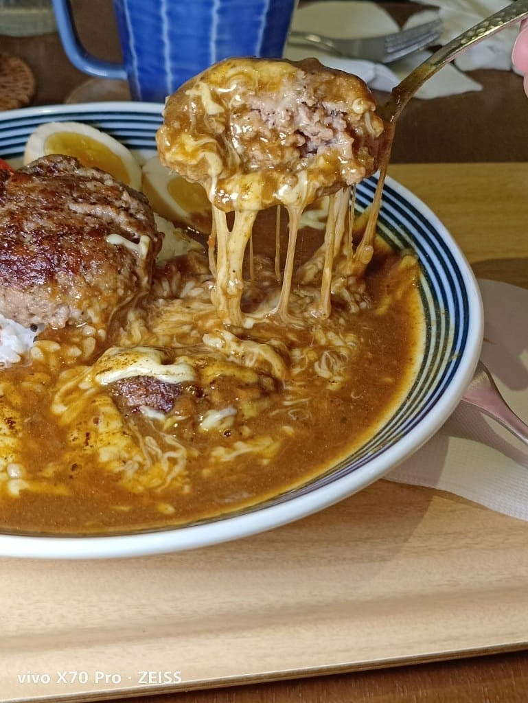 【台北美食】倆男咖啡室，有美味咖哩飯及甜點的巷弄咖啡館❤️