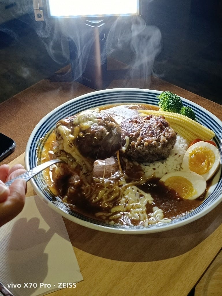 【台北美食】倆男咖啡室，有美味咖哩飯及甜點的巷弄咖啡館❤️