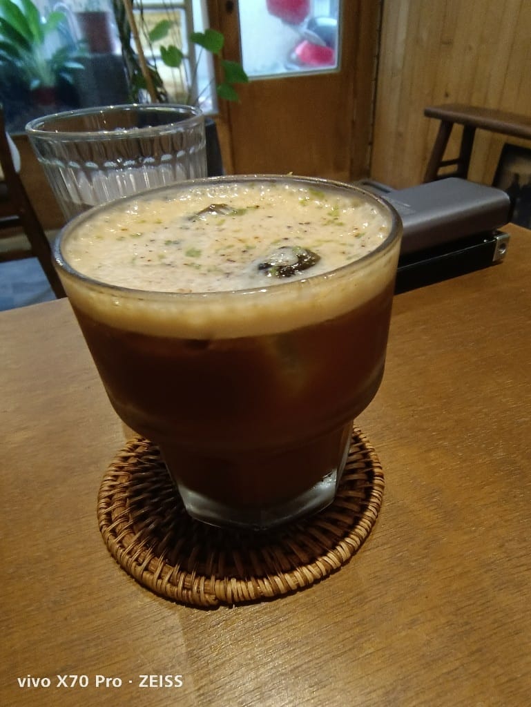 【台北美食】倆男咖啡室，有美味咖哩飯及甜點的巷弄咖啡館❤️