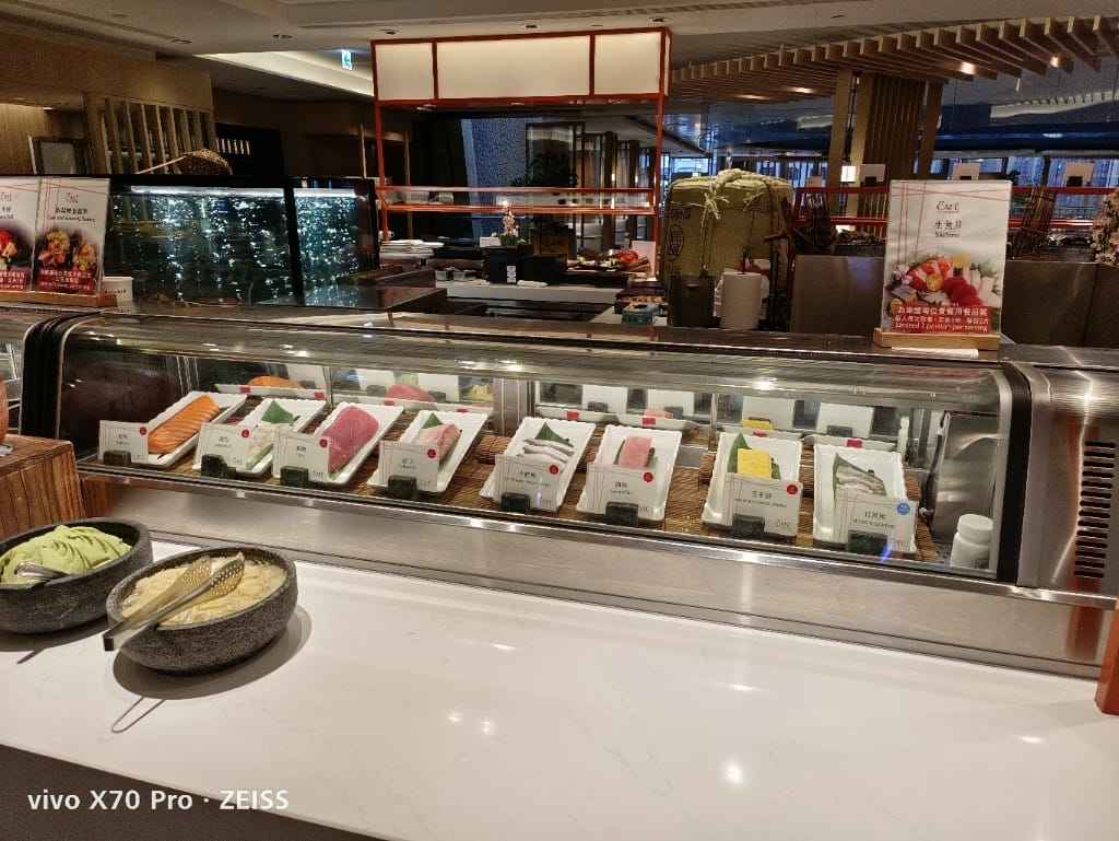 【台北吃到飽】香格里拉遠企CAFE7訪，平日午餐買一送一