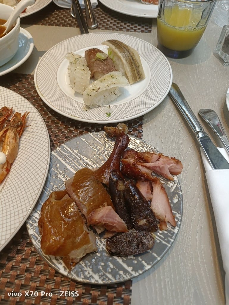 【台北吃到飽】香格里拉遠企CAFE7訪，平日午餐買一送一