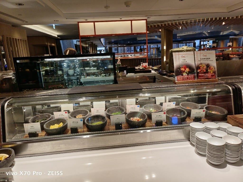 【台北吃到飽】香格里拉遠企CAFE7訪，平日午餐買一送一