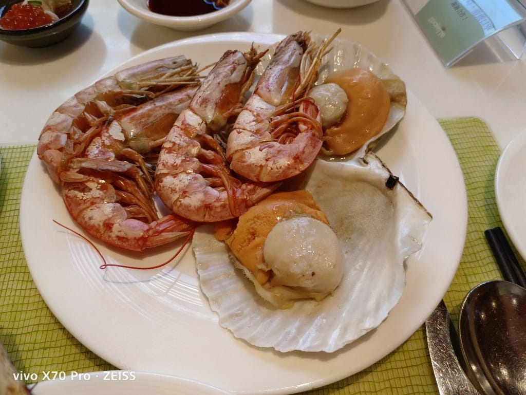 【台北吃到飽】美福彩匯午餐17訪，金卡會員買一送一