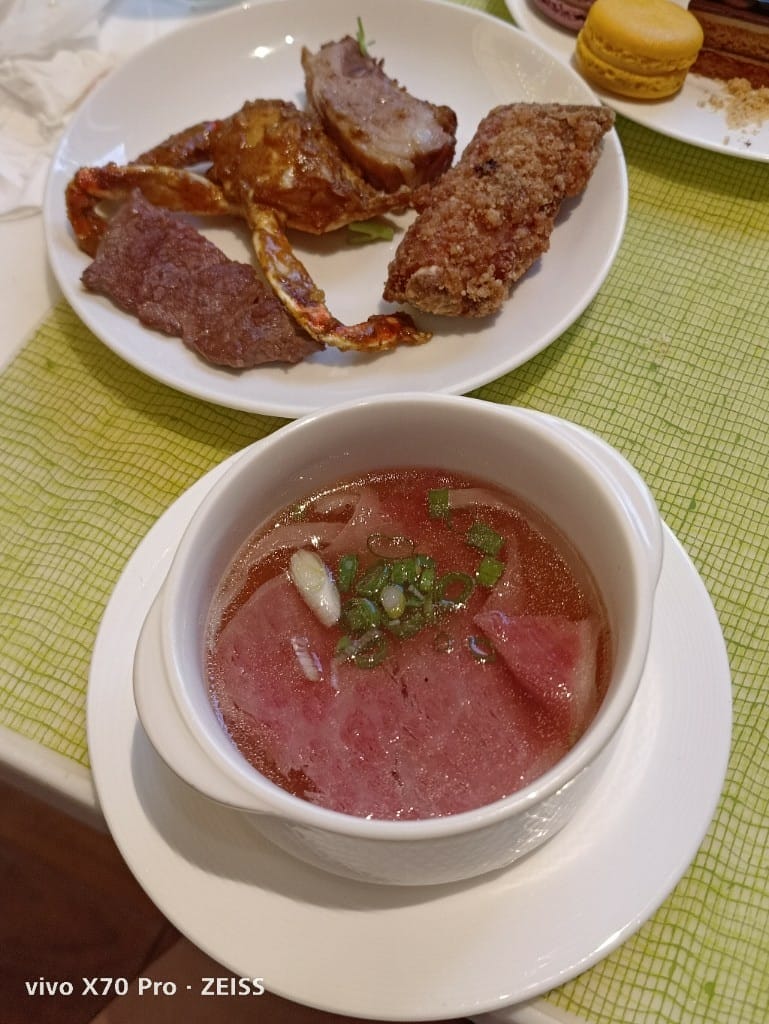 【台北吃到飽】美福彩匯午餐17訪，金卡會員買一送一