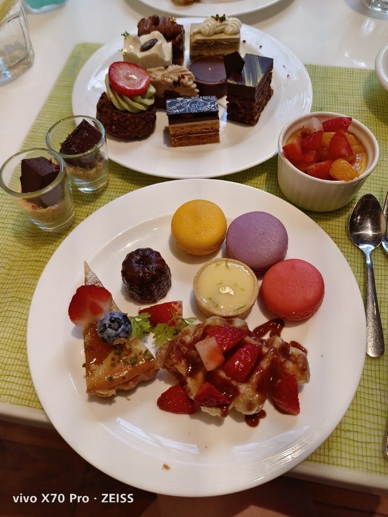 【台北吃到飽】美福彩匯午餐17訪，金卡會員買一送一
