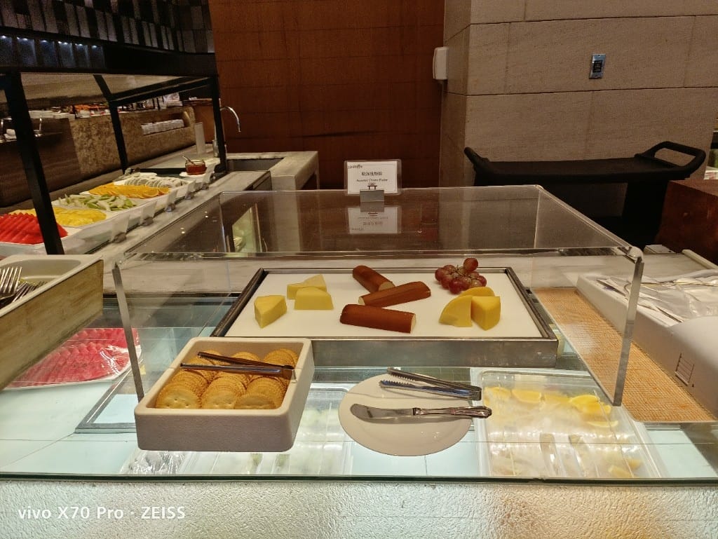 【台北吃到飽】美福彩匯午餐17訪，金卡會員買一送一