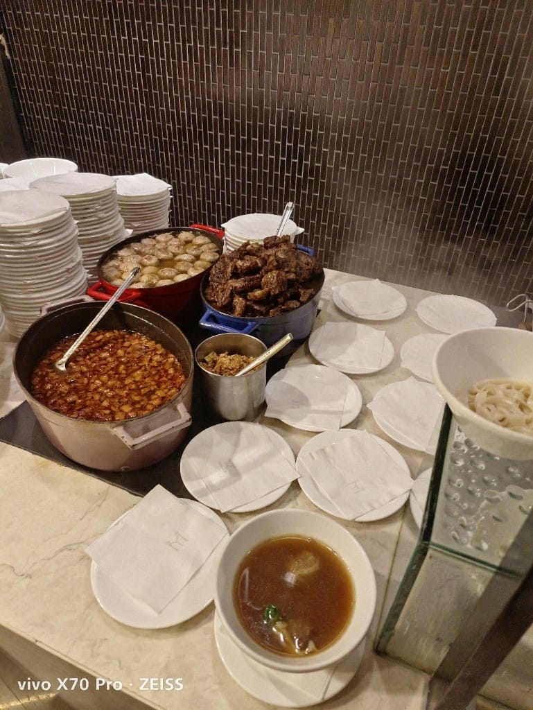 【台北吃到飽】美福彩匯午餐17訪，金卡會員買一送一