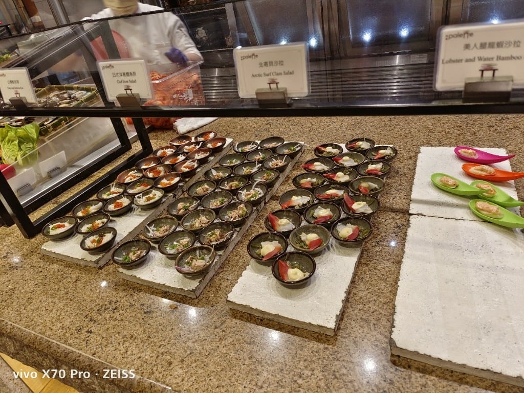 【台北吃到飽】美福彩匯午餐17訪，金卡會員買一送一