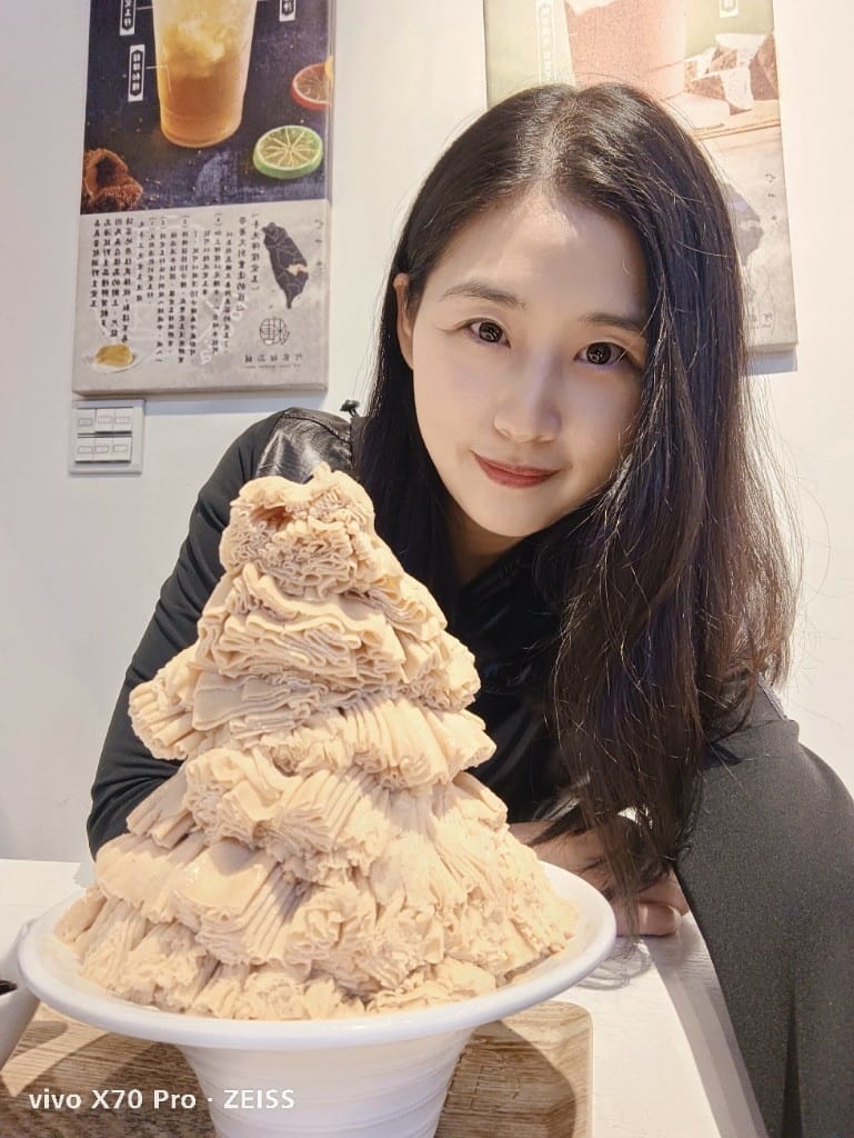 【新莊美食】何家甜品鋪剉冰雪花冰，料好實在又不甜膩的雪花冰