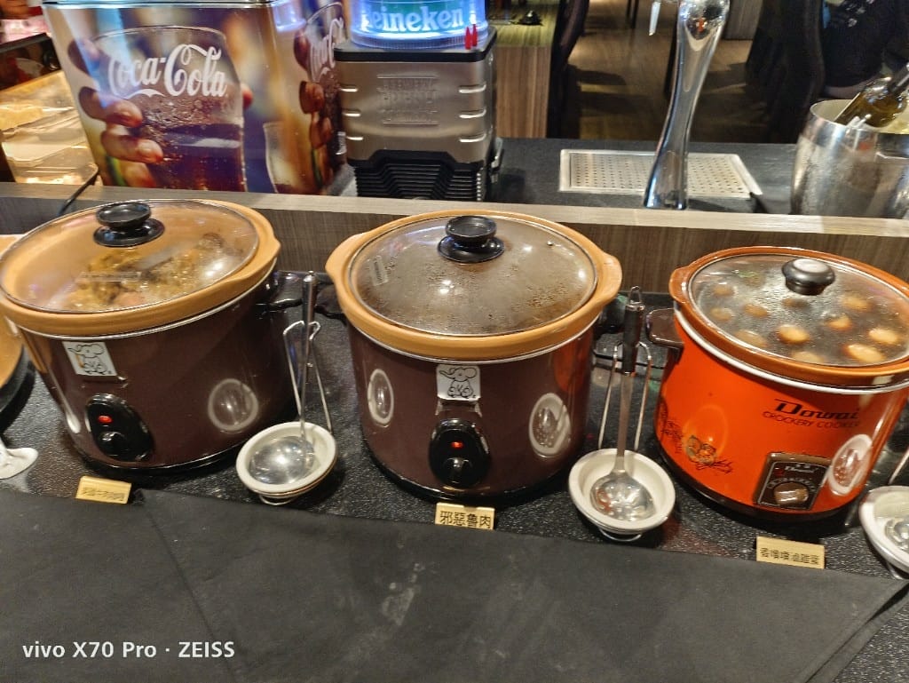 【台北吃到飽】狂野麻神麻辣火鍋2訪，有現煎牛排的麻辣鍋吃到飽耶！