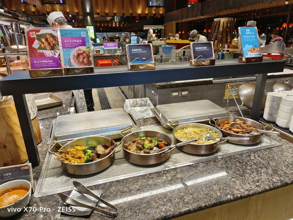 【板橋吃到飽】饗食天堂板橋店，平日午餐😸
