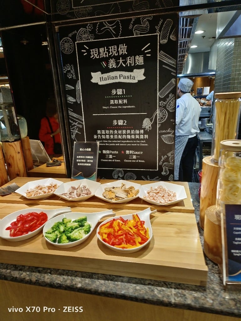 【板橋吃到飽】饗食天堂板橋店，平日午餐😸